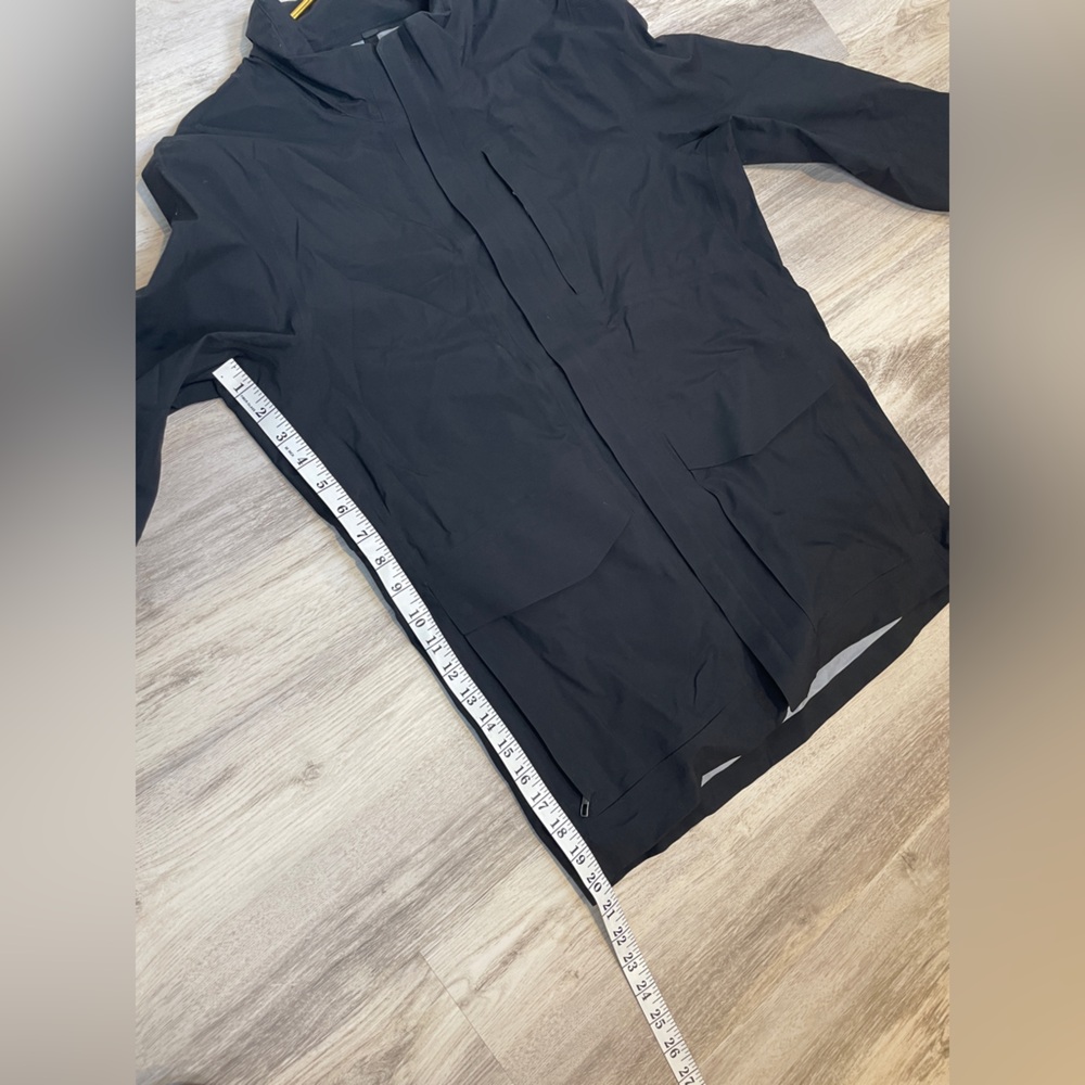 Lululemon Lightweight Packable Running Active Wat… - image 7